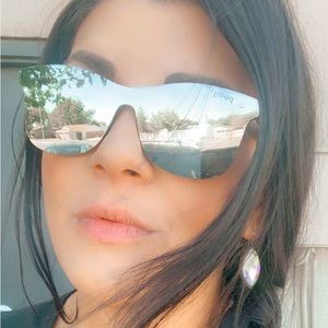 Meet your Posher, Mandy